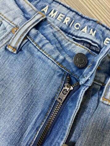 American Eagle Jeans - Thumbnail 2